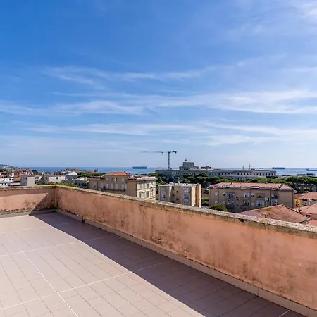 Apartment - Sea View Apartment! *