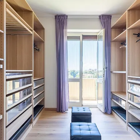 - Sea View Apartment! Apartment *