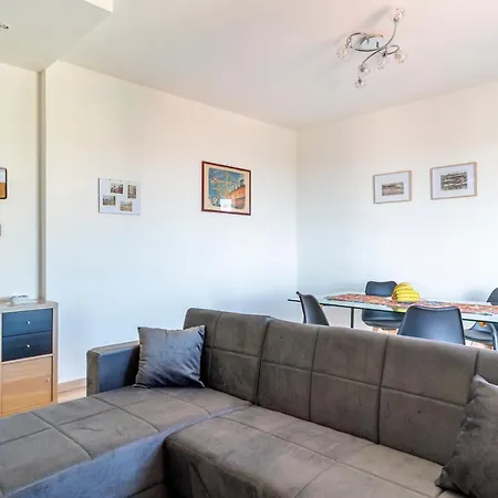 Guesthost - - Sea View Apartment! Διαμέρισμα