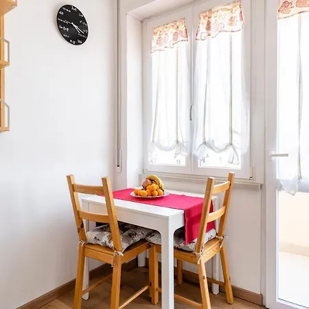 Διαμέρισμα Guesthost - - Sea View Apartment! Λιβόρνο