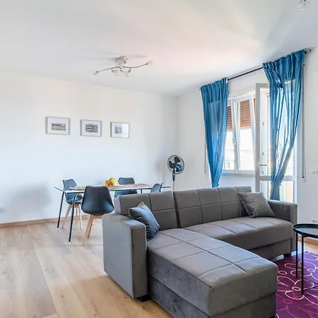 - Sea View Apartment! Apartment *